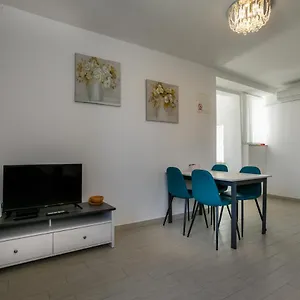 Apartment Oliva, Vrbnik