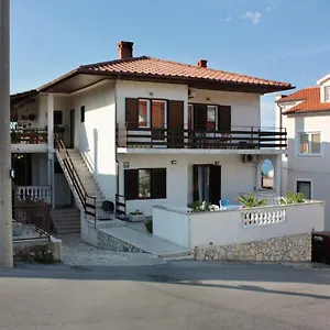 3* Affittacamere And With Parking Space Vrbnik, Krk - 5301