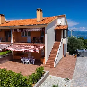  Appartamento Vrsek