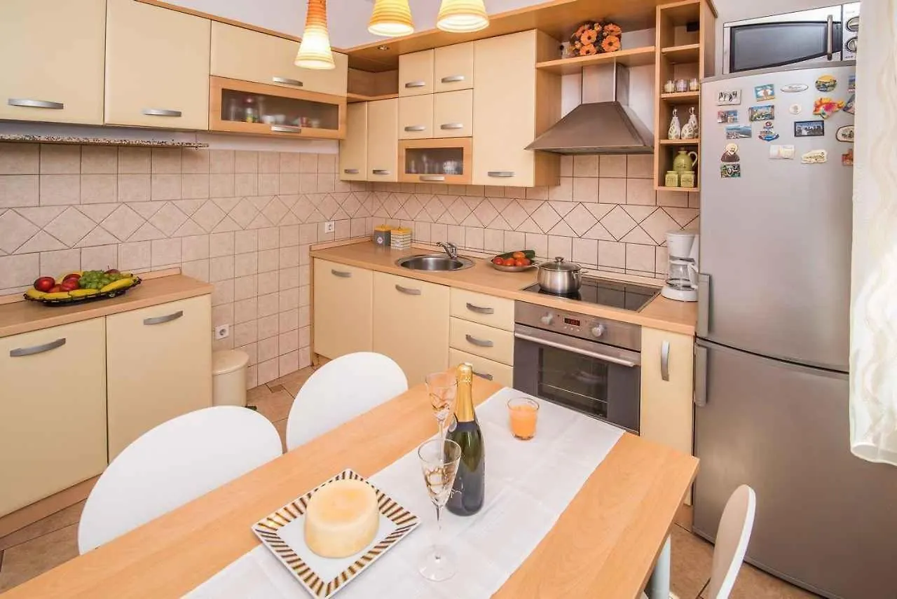 Apartment In Vrbnik/Insel Krk 36842