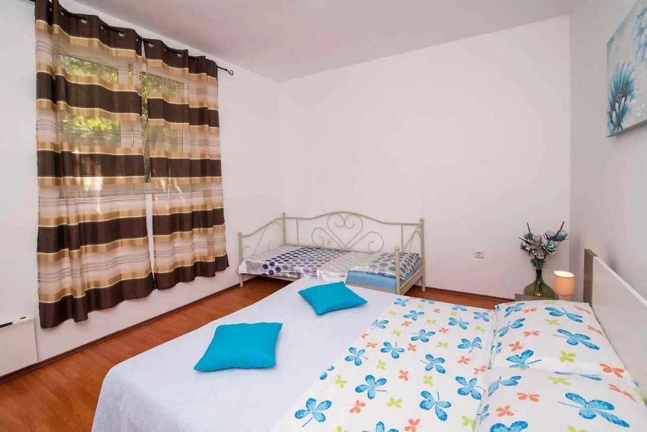 Apartment In Vrbnik/Insel Krk 36842