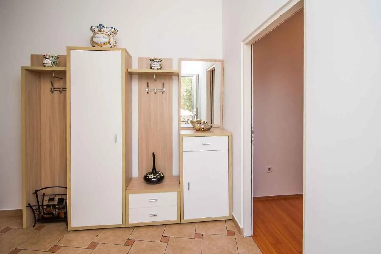Apartment In Vrbnik/Insel Krk 36842 Vrbnik