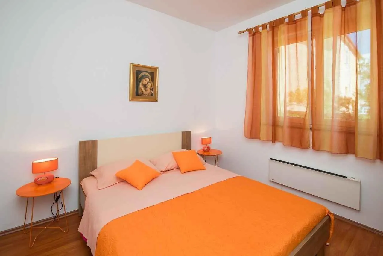 Apartment In Vrbnik/Insel Krk 36842