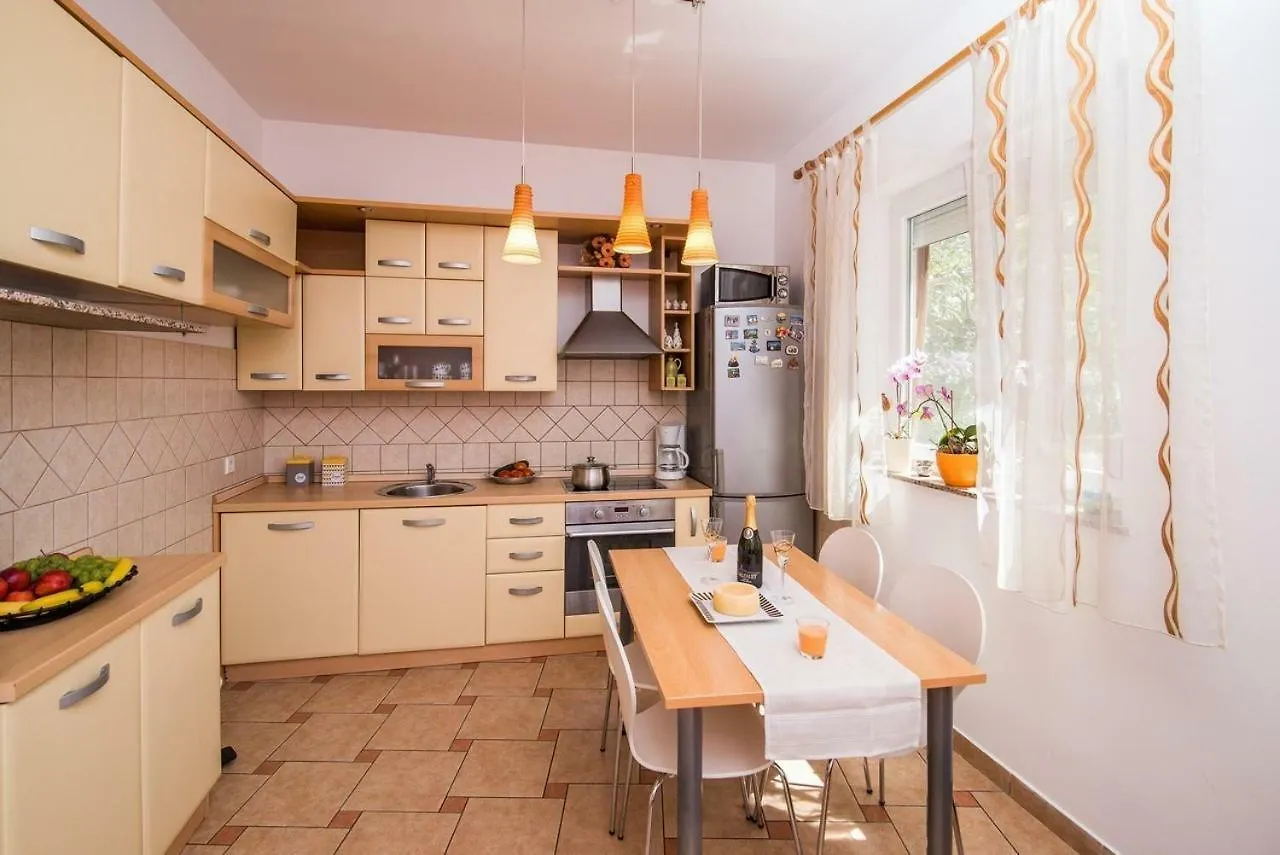 Apartment In Vrbnik/Insel Krk 36842